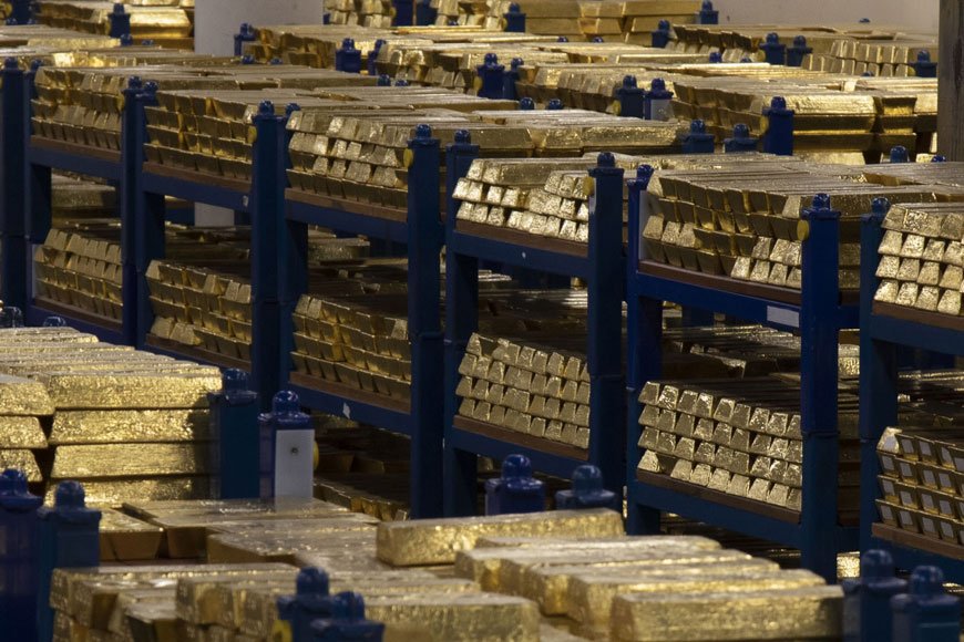 Buying gold in the UK  from Uganda can be a smart investment